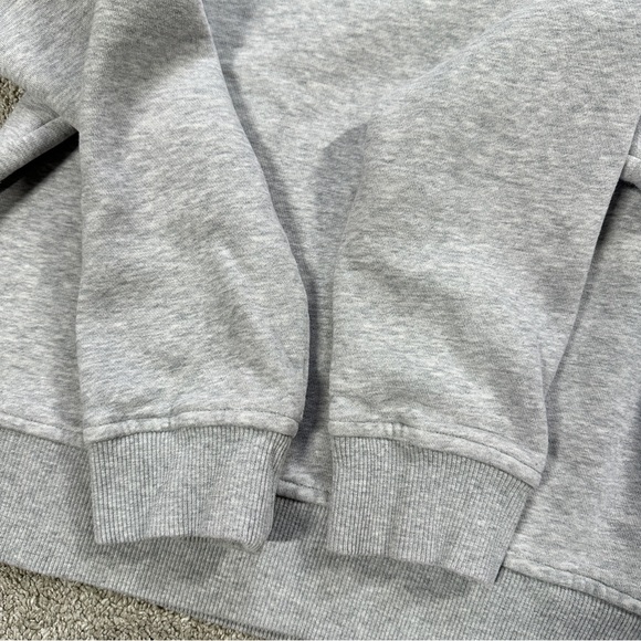 Vuori Women’s Organic Cotton Restore Half Zip Pullover in Light Heather Grey M - Picture 8 of 14